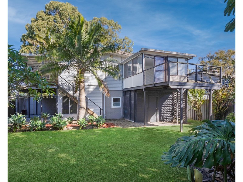 16 Waverley Road, Mannering Park NSW 2259