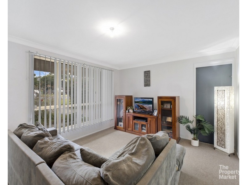 111 Cams Boulevard, Summerland Point NSW 2259