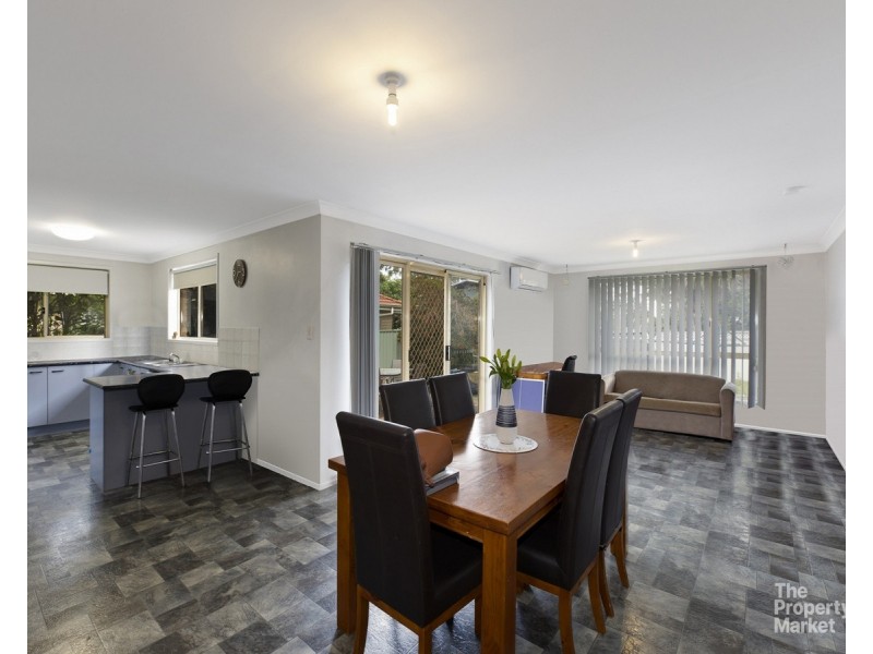 111 Cams Boulevard, Summerland Point NSW 2259