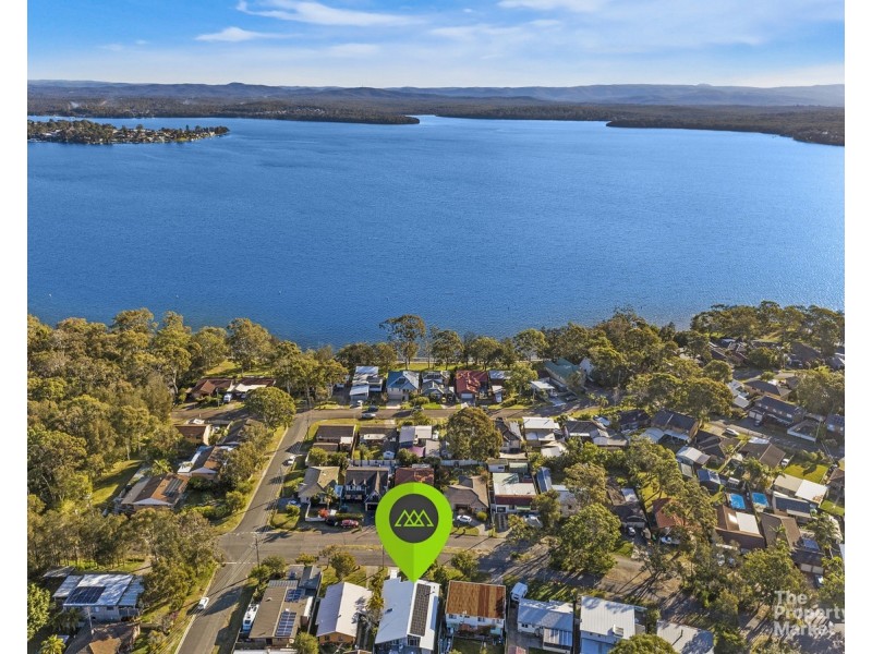 111 Cams Boulevard, Summerland Point NSW 2259