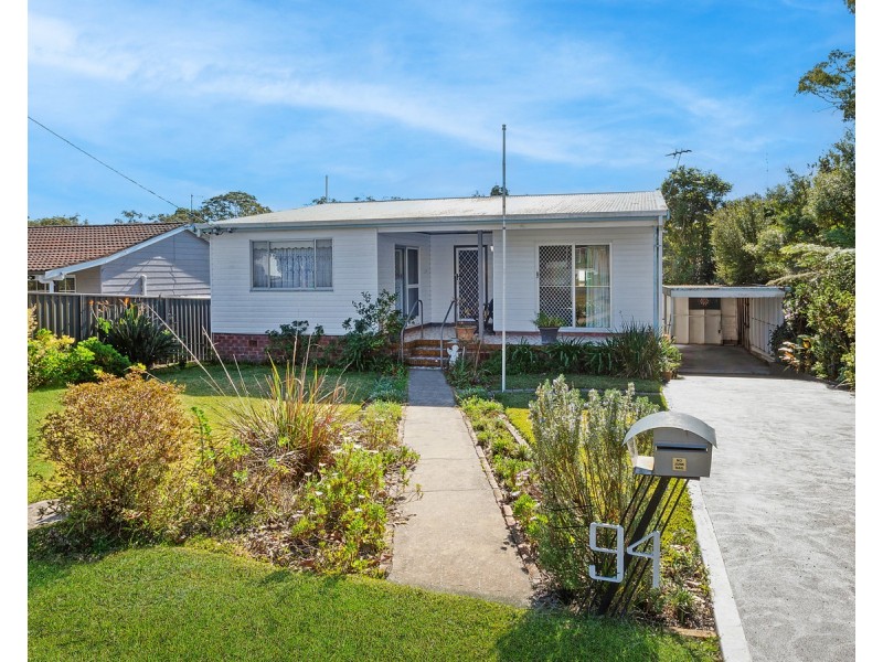 94 Winbin Crescent, Gwandalan NSW 2259