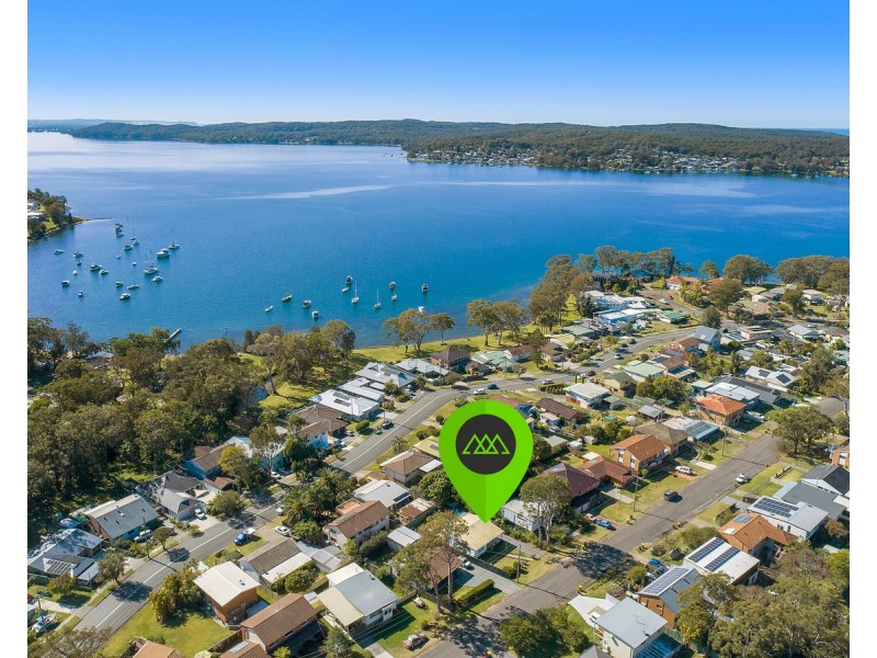 94 Winbin Crescent, Gwandalan NSW 2259