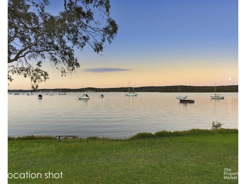 94 Winbin Crescent, Gwandalan NSW 2259
