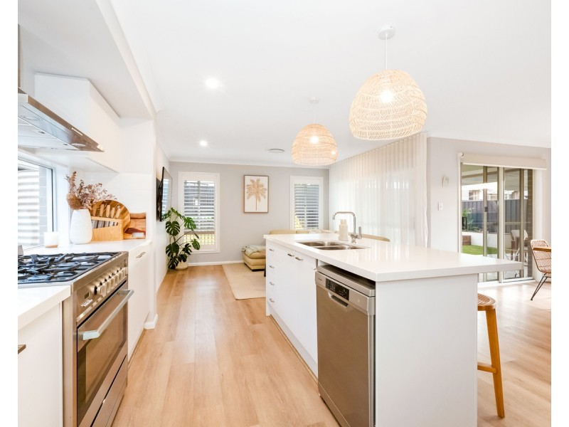 47 Pinaroo Road, Gwandalan NSW 2259