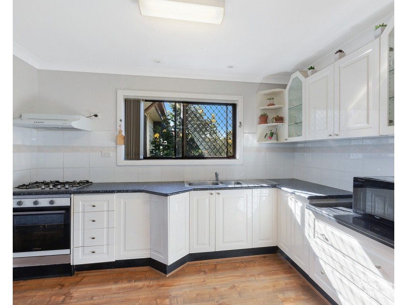 7 Marmion Street, Mannering Park NSW 2259