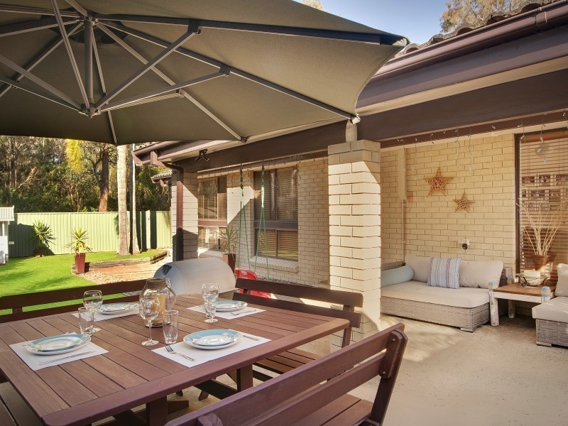 4 Loxley Close, Berkeley Vale NSW 2261