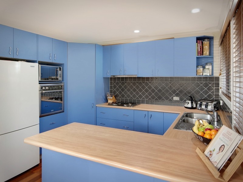 4 Loxley Close, Berkeley Vale NSW 2261