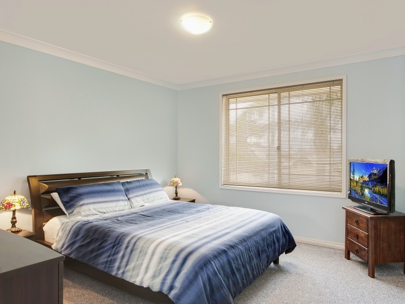 4/2 Yethonga Avenue, Blue Bay NSW 2261