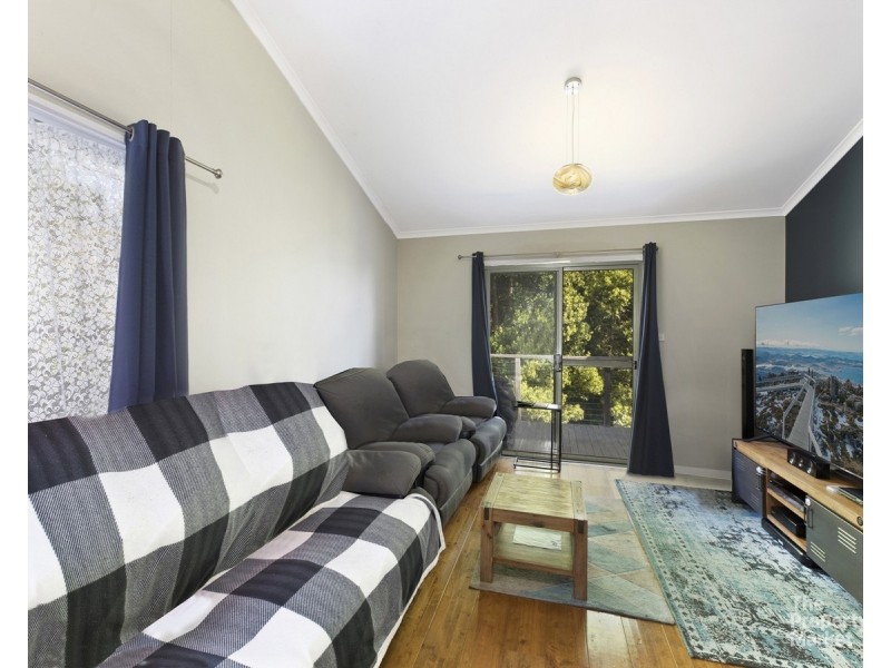 50 Newling Street, Lisarow NSW 2250