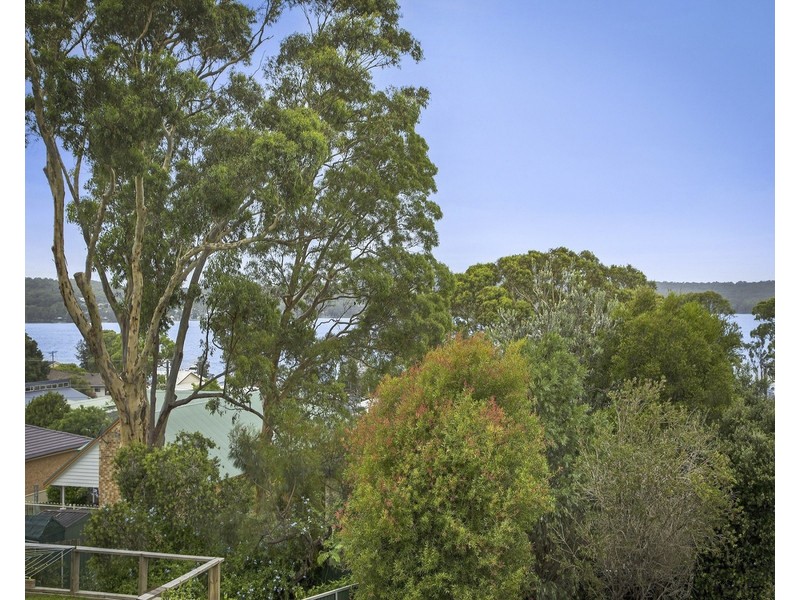 22 Murraba Crescent, Gwandalan NSW 2259
