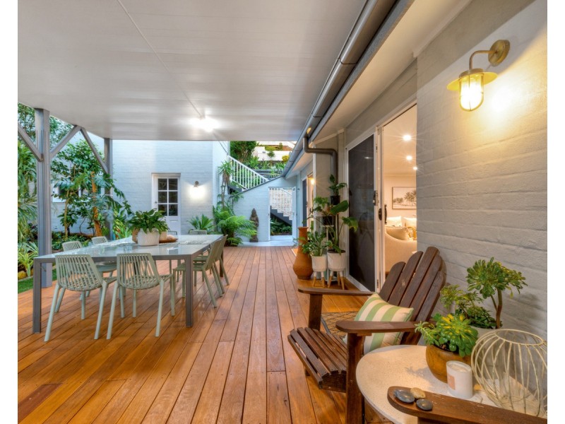 29 Rickard Street, Bateau Bay NSW 2261