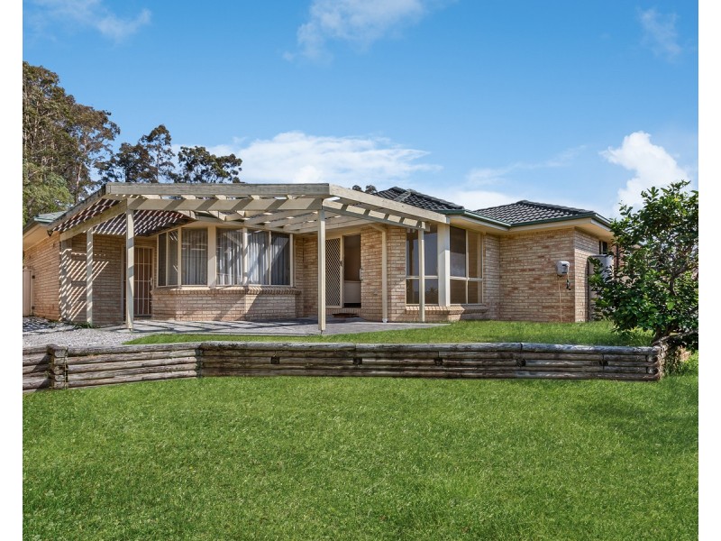 15 Camden Way, Watanobbi NSW 2259