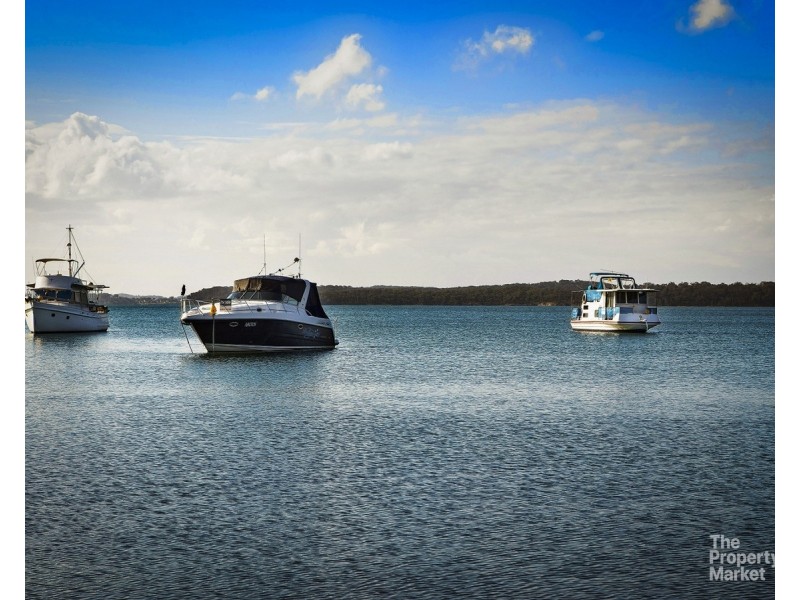 7 Apanie Close, Summerland Point NSW 2259