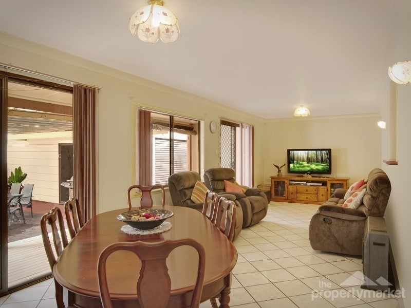 22 Kurraba Parade, Berkeley Vale NSW 2261