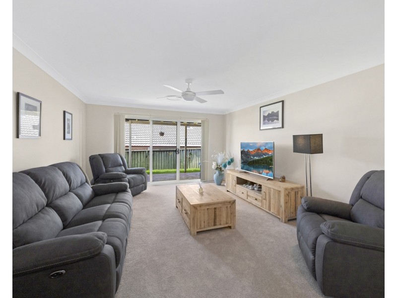 41 Tradewinds Avenue, Summerland Point NSW 2259