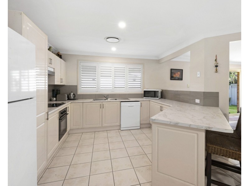 41 Tradewinds Avenue, Summerland Point NSW 2259