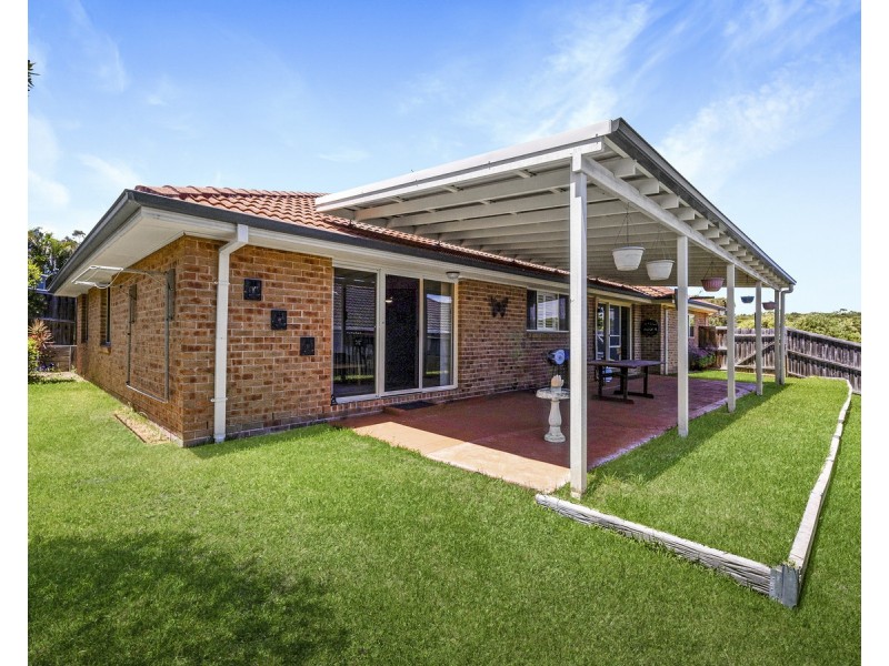 41 Tradewinds Avenue, Summerland Point NSW 2259