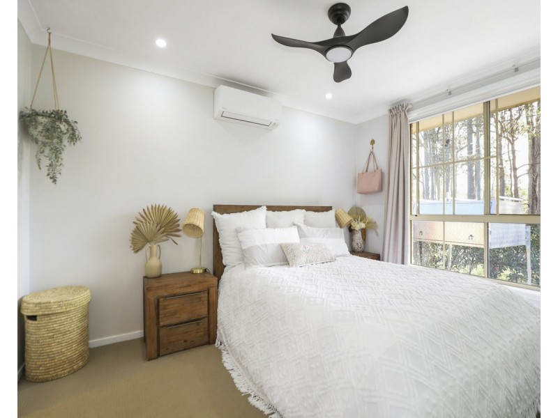 61 Warner Avenue, Tuggerawong NSW 2259