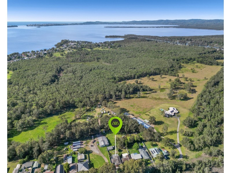 61 Warner Avenue, Tuggerawong NSW 2259