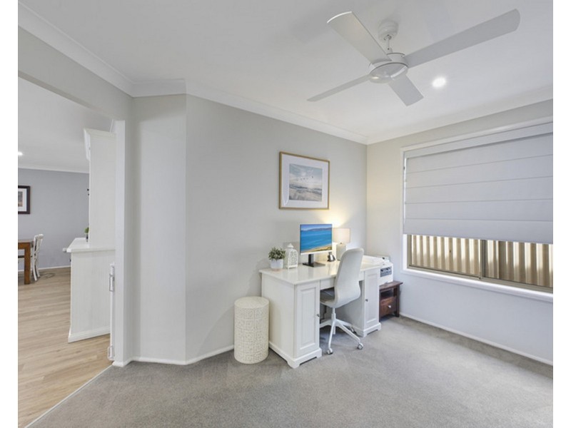 51 Seawind Terrace, Berkeley Vale NSW 2261