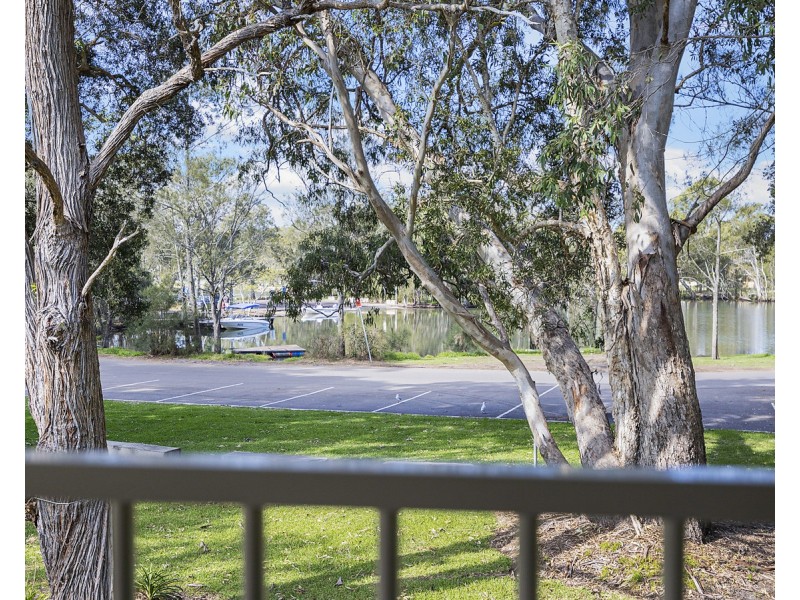 1 Kullaroo Road, Summerland Point NSW 2259