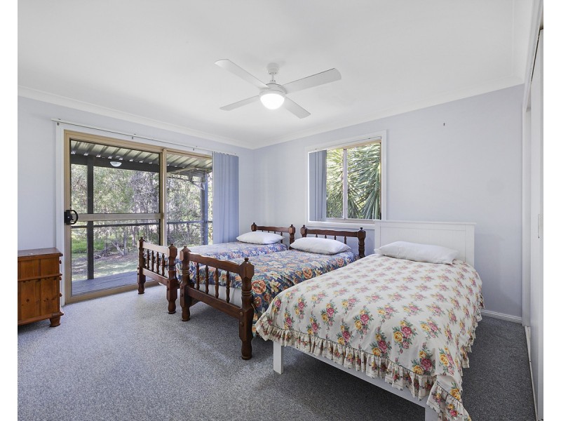 1 Kullaroo Road, Summerland Point NSW 2259