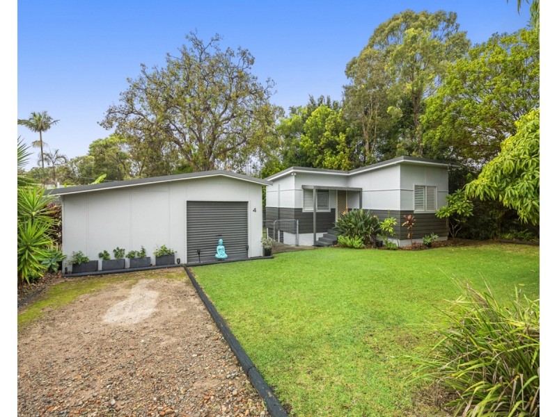 4 Bambara Avenue, Summerland Point NSW 2259