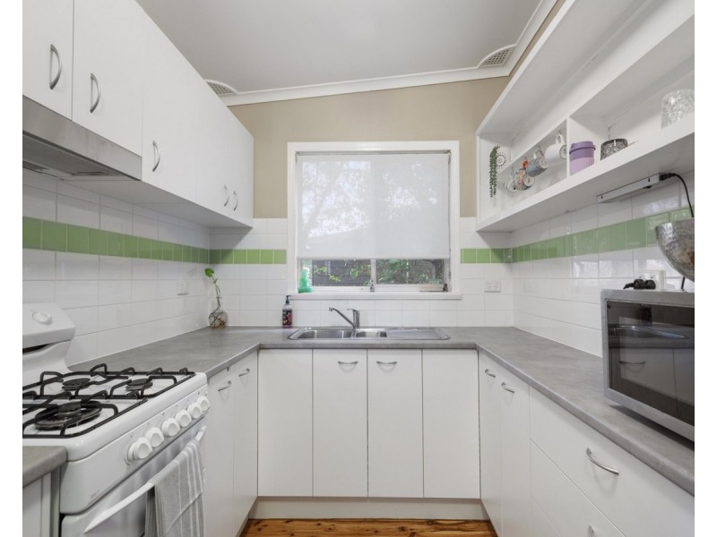 4 Bambara Avenue, Summerland Point NSW 2259