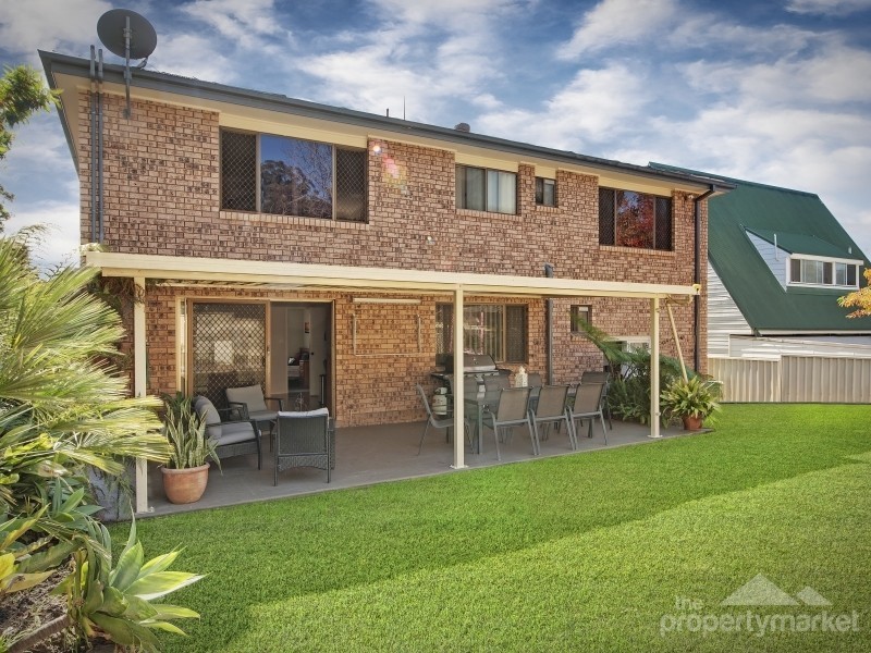 42 Gladys Avenue, Berkeley Vale NSW 2261