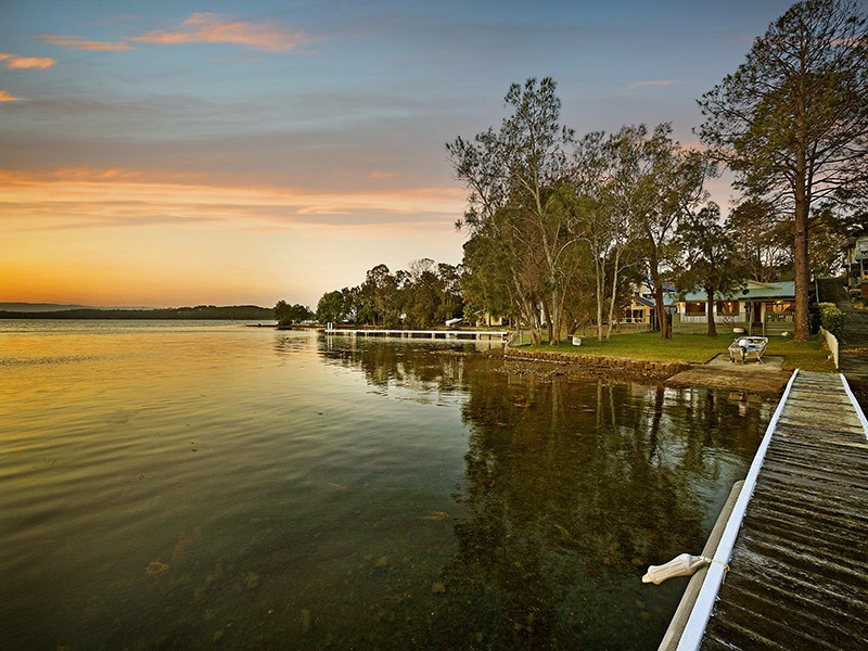 62 Gordon Avenue, Summerland Point NSW 2259