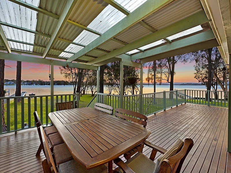 62 Gordon Avenue, Summerland Point NSW 2259