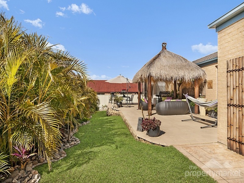 2 Hillcroft Street, Woongarrah NSW 2259