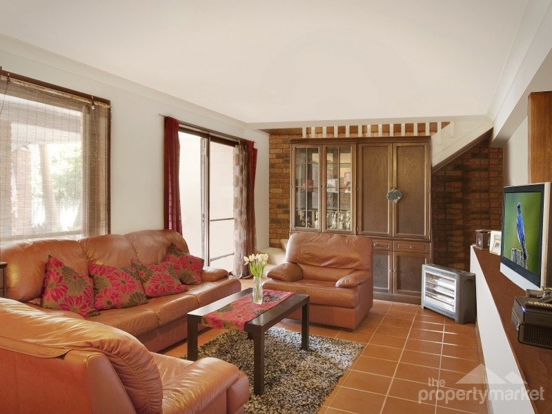 19 Donegal Road, Berkeley Vale NSW 2261