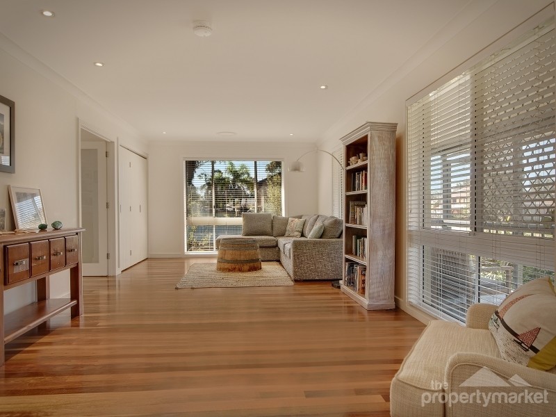 324 Lakedge Avenue, Berkeley Vale NSW 2261