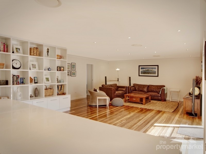 324 Lakedge Avenue, Berkeley Vale NSW 2261