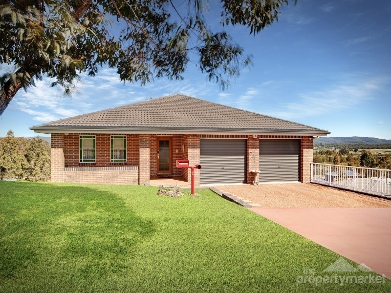 6 Weaver Crescent, Watanobbi NSW 2259