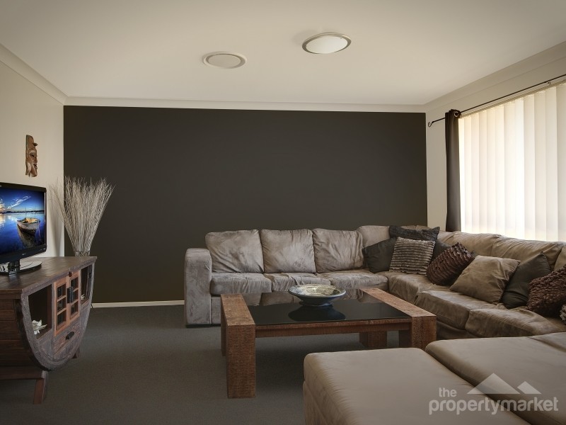 40 Greenhaven Circuit, Woongarrah NSW 2259