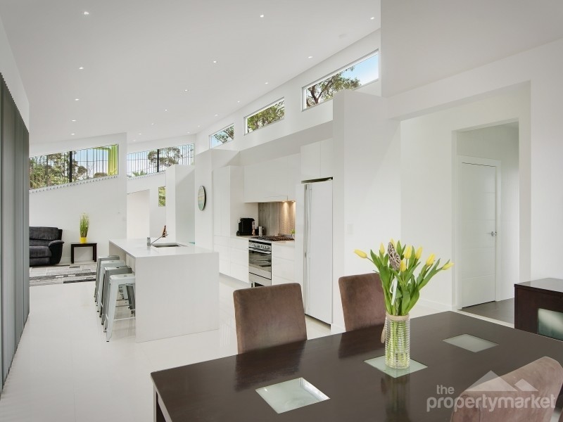 6 Erin Avenue, Berkeley Vale NSW 2261