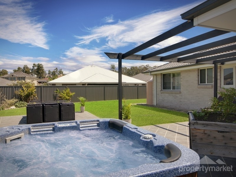 15 Queenscliff Place, Mardi NSW 2259