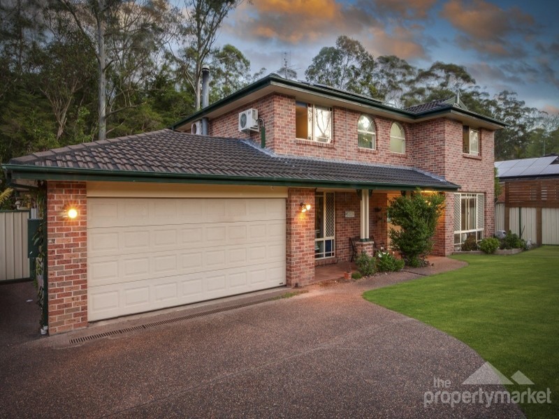 11 Bomaderry Crescent, Glenning Valley NSW 2261