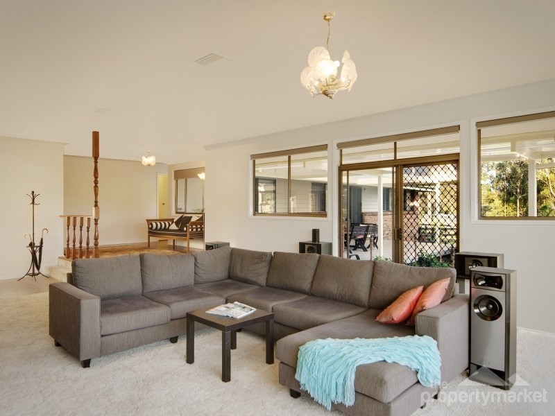 1 Treelands Drive, Jilliby NSW 2259