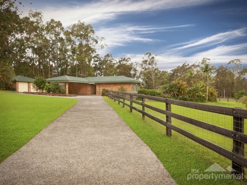 1 Treelands Drive, Jilliby NSW 2259