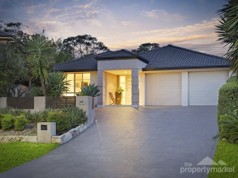 25 Bataan Circuit, Bateau Bay NSW 2261