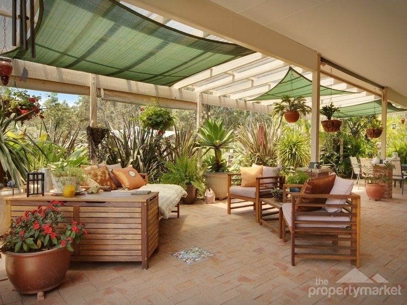 14 Brookfield Close, Jilliby NSW 2259