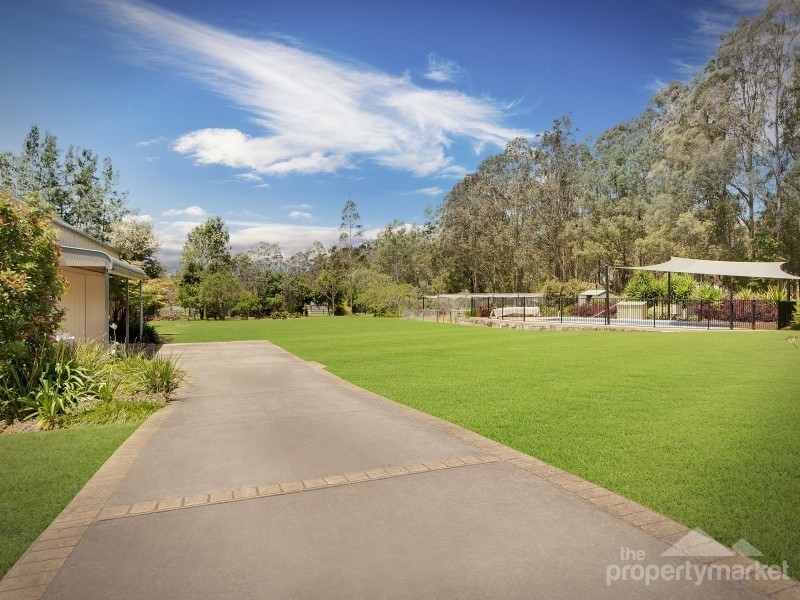 14 Brookfield Close, Jilliby NSW 2259