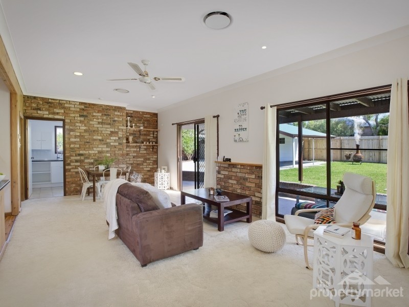 12 Jensen Road, Wadalba NSW 2259