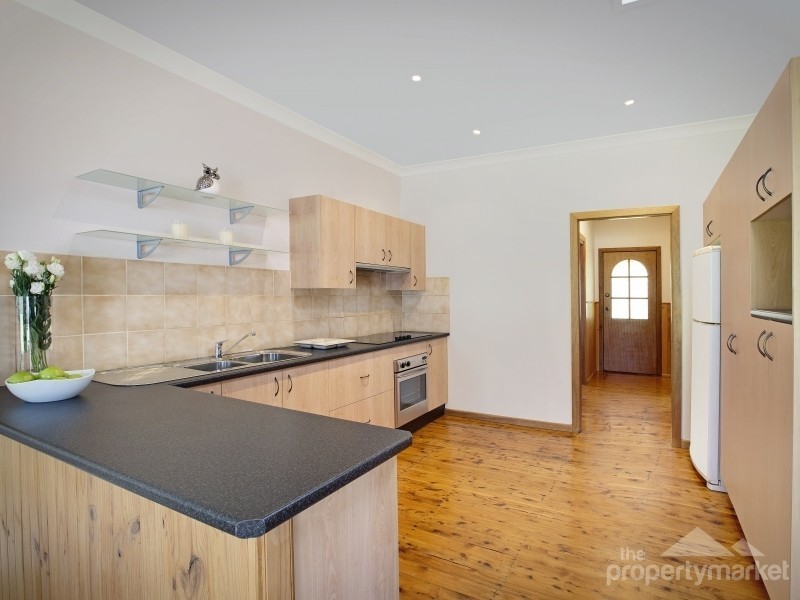 12 Jensen Road, Wadalba NSW 2259