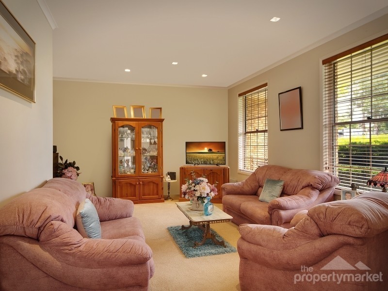 10 Bermagui Place, Glenning Valley NSW 2261