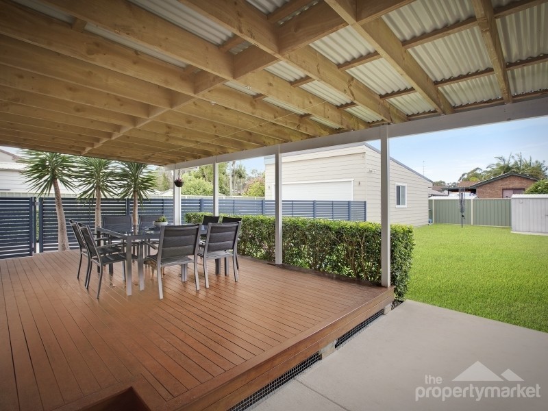 8 Marina Street, Budgewoi NSW 2262