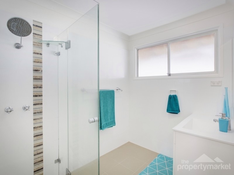 8 Marina Street, Budgewoi NSW 2262